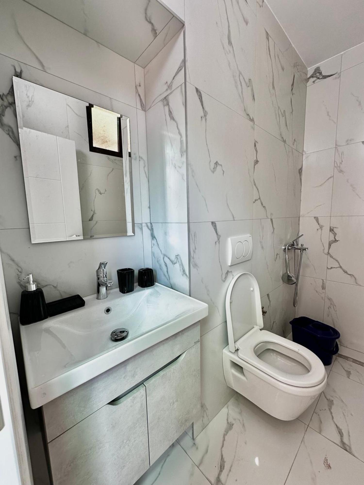 Tirana Apartment Center Jon Zewnętrze zdjęcie